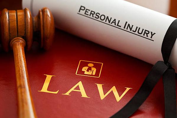 How a Personal Injury Lawyer Can Maximize Your Compensation